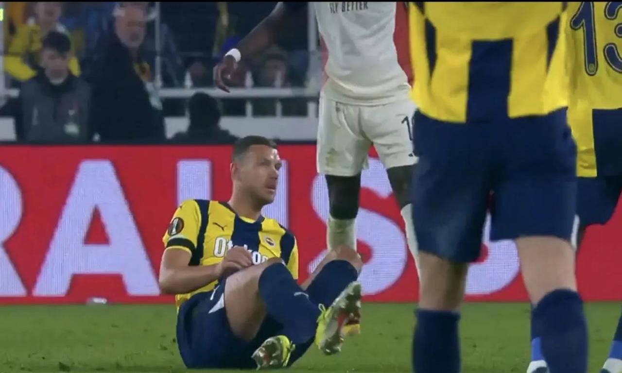 里昂连续五场不败，稳稳占据法甲前四